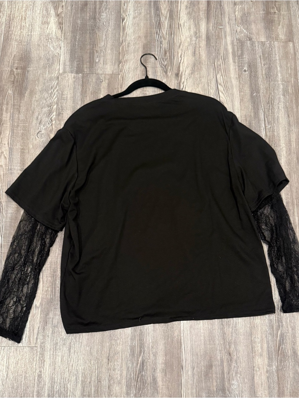 Black Lace Sleeve Tee - Picture 2 of 4
